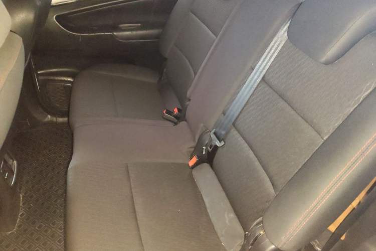 Used CHANGAN OSHAN A600EV 2019 Revised Version 5 Seats Left Rear Seat