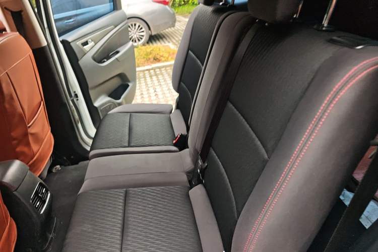 Used CHANGAN OSHAN A600EV 2019 EV model Left Rear Seat