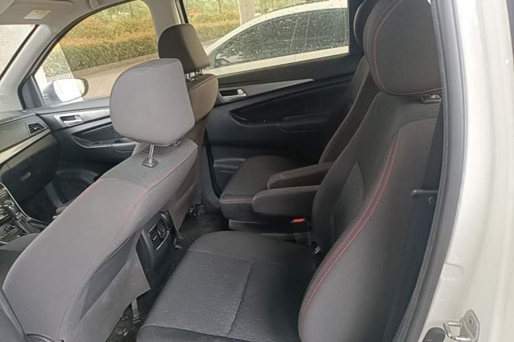 Used CHANGAN OSHAN A600EV 2019 Revised Version 6 Seats Left Rear Seat