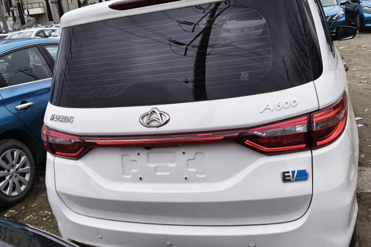 Used CHANGAN OSHAN A600EV 2019 Revised Version 6 Seats Rear