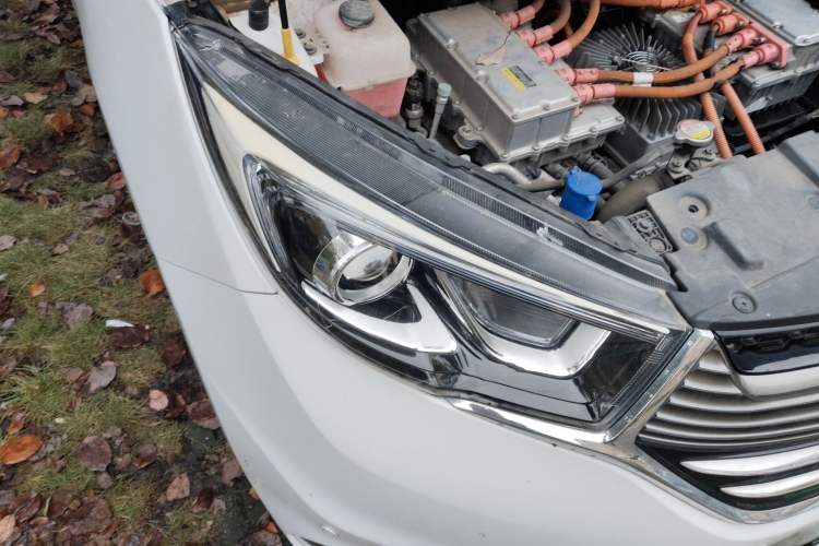 Used CHANGAN OSHAN A600EV 2019 Revised Version 5 Seats Right Front Headlight