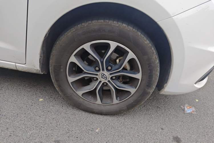 Used CHANGAN OSHAN A600EV 2019 Revised Version 6 Seats Right Front Wheel Hub