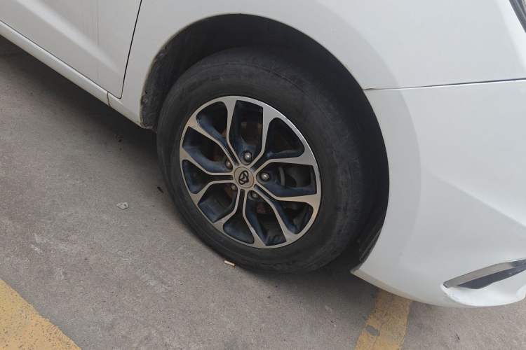 Used CHANGAN OSHAN A600EV 2019 Revised Version 5 Seats Right Front Wheel Hub