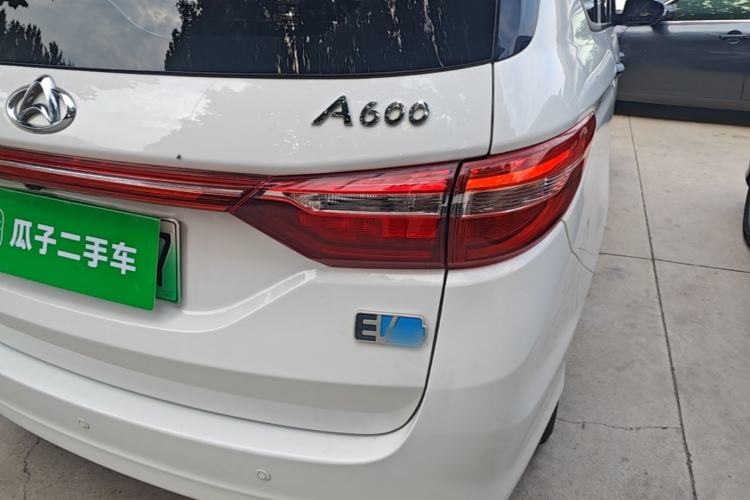 Used CHANGAN OSHAN A600EV 2019 Revised Version 6 Seats Right Rear Taillight