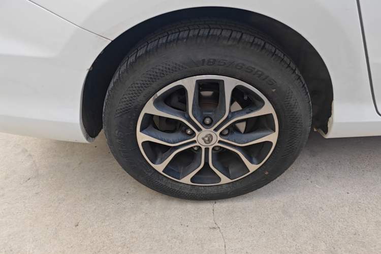 Used CHANGAN OSHAN A600EV 2019 Revised Version 6 Seats Right Rear Wheel Hub