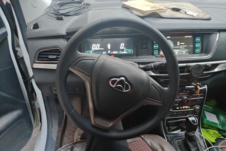 Used CHANGAN OSHAN A600EV 2019 Revised Version 6 Seats Steering Wheel