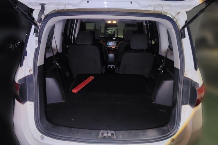 Used CHANGAN OSHAN A600EV 2019 Revised Version 6 Seats Trunk