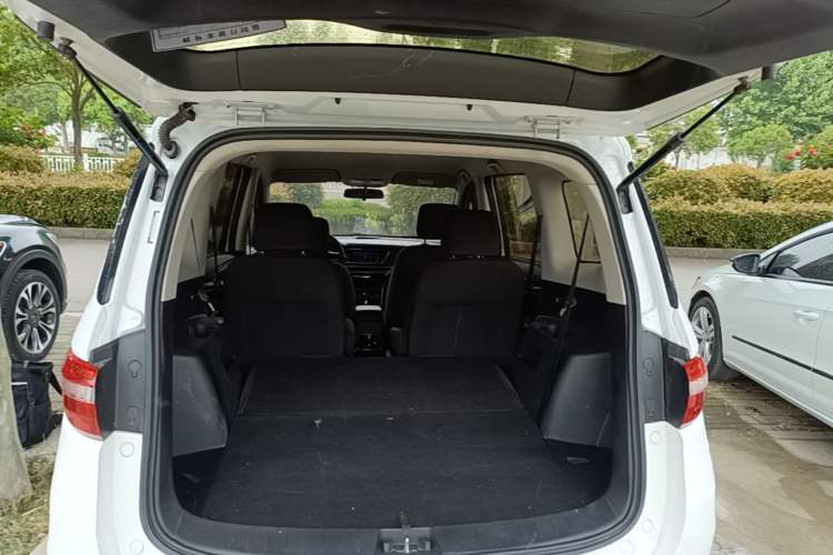 Used CHANGAN OSHAN A600EV 2019 Revised Version 6 Seats Trunk