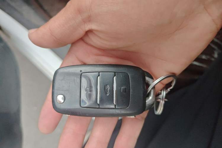 Used CHANGAN OSHAN A600EV 2019 Revised Version 6 Seats Vehicle Key