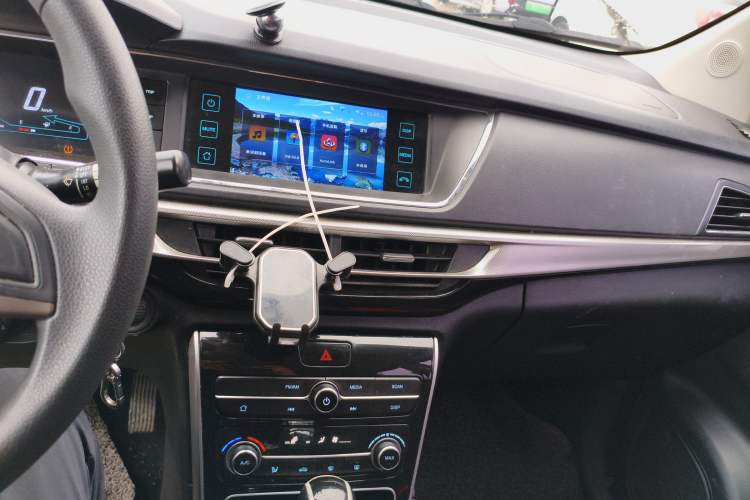 Used CHANGAN OSHAN A600EV 2021 EV model Audio And AC Panel