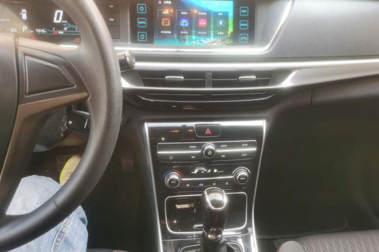 Used CHANGAN OSHAN A600EV 2021 EV model Audio And AC Panel