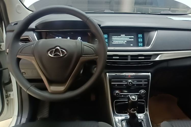 Used CHANGAN OSHAN A600EV 2021 Light & Lively Edition Center Console