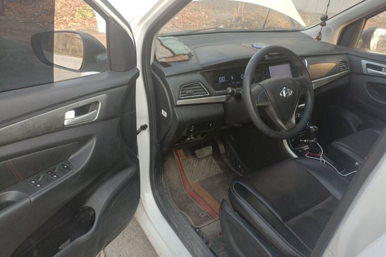 Used CHANGAN OSHAN A600EV 2021 Light & Lively Edition Driver Seat