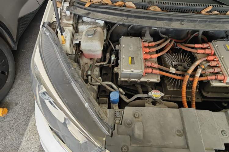 Used CHANGAN OSHAN A600EV 2021 EV model Engine Bay Right