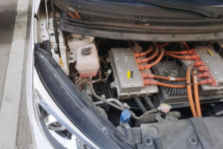 Used CHANGAN OSHAN A600EV 2021 EV model Engine Bay Right