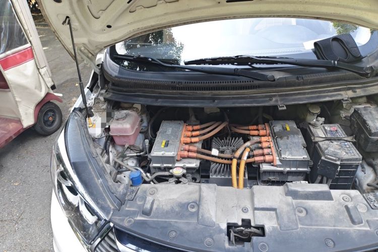 Used CHANGAN OSHAN A600EV 2021 Light & Lively Edition Engine Bay Right