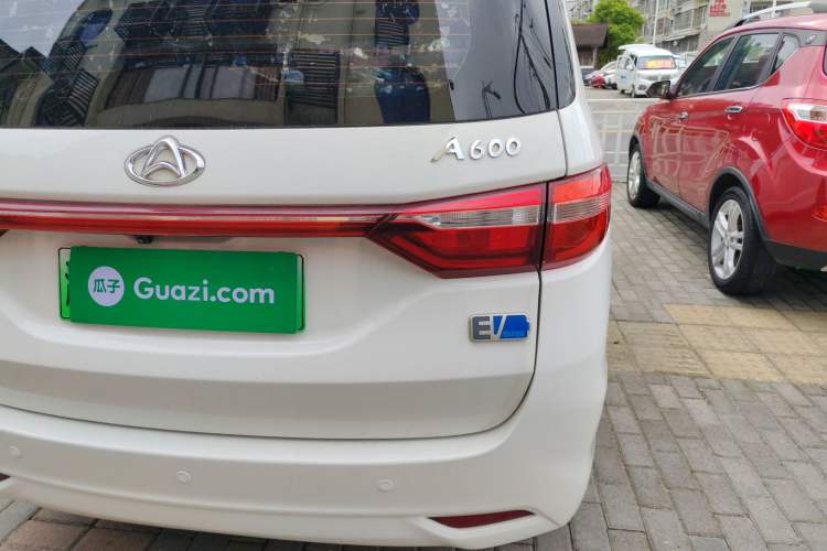 Used CHANGAN OSHAN A600EV 2021 EV model Exterior 6