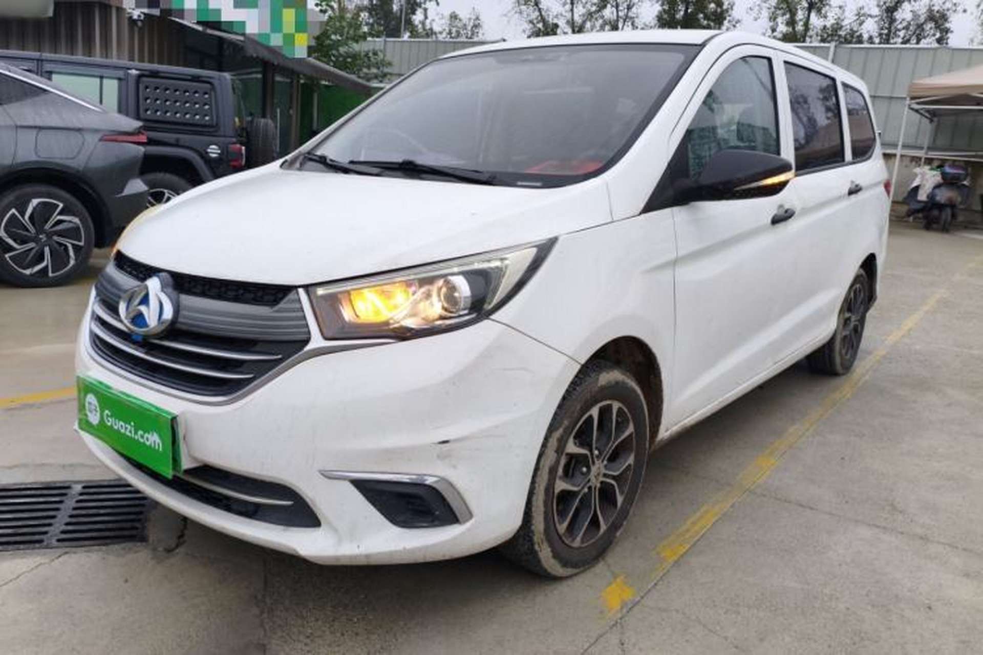 Used CHANGAN OSHAN A600EV 2021 EV model Front Left 45 Deg