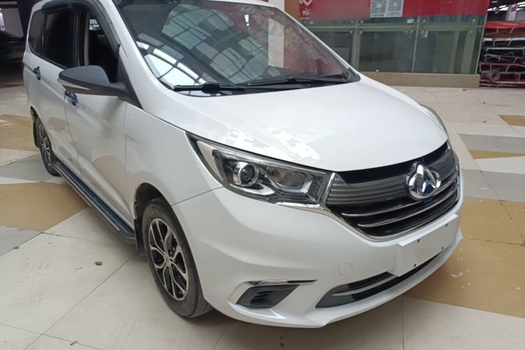 Used CHANGAN OSHAN A600EV 2021 Light & Lively Edition Front Right 45 Deg
