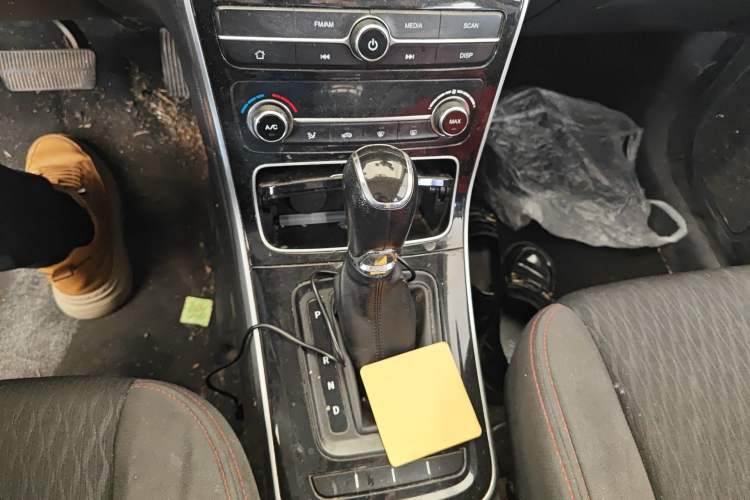 Used CHANGAN OSHAN A600EV 2021 EV model Gear Lever