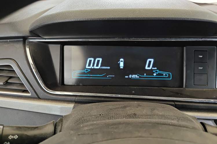 Used CHANGAN OSHAN A600EV 2021 EV model Instrument Cluster