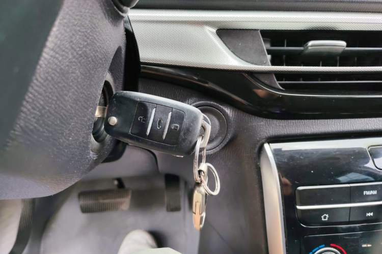 Used CHANGAN OSHAN A600EV 2021 EV model Interior 1