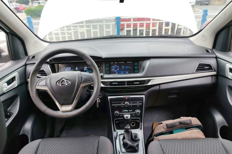Used CHANGAN OSHAN A600EV 2021 EV model Interior 2