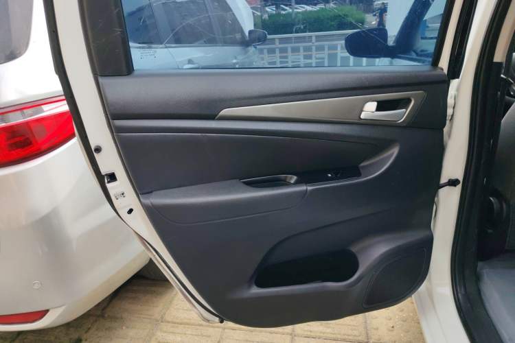 Used CHANGAN OSHAN A600EV 2021 EV model Interior 8