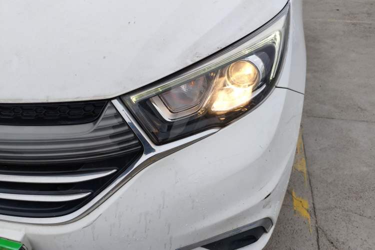 Used CHANGAN OSHAN A600EV 2021 EV model Left Front Headlight