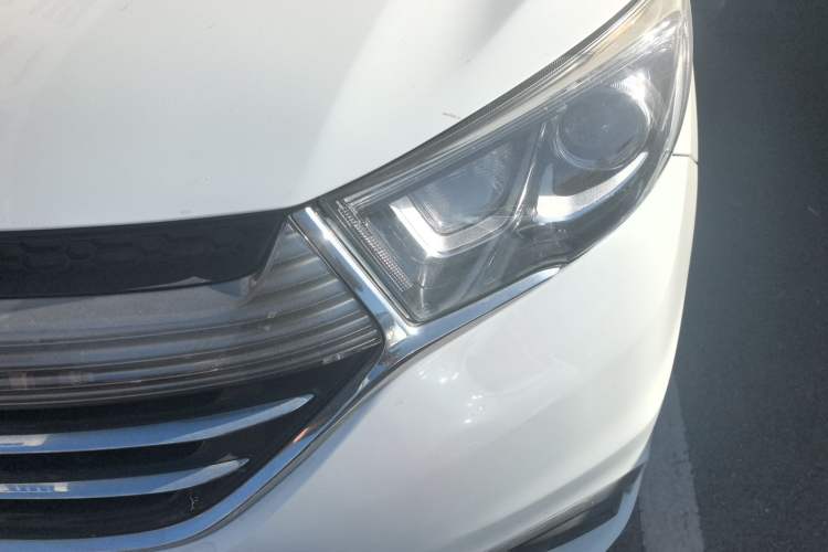 Used CHANGAN OSHAN A600EV 2021 EV model Left Front Headlight
