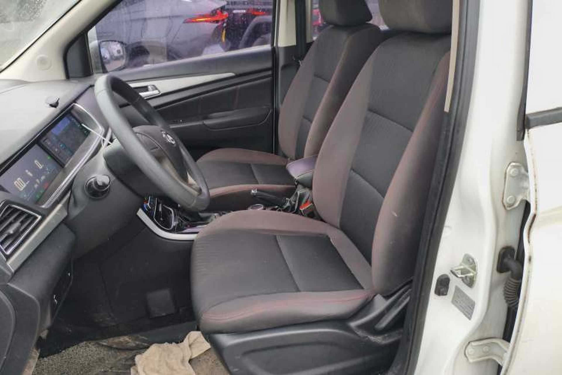 Used CHANGAN OSHAN A600EV 2021 EV model Left Front Seat