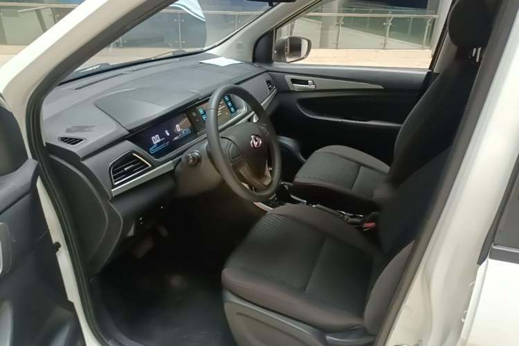 Used CHANGAN OSHAN A600EV 2021 Light & Lively Edition Left Front Seat