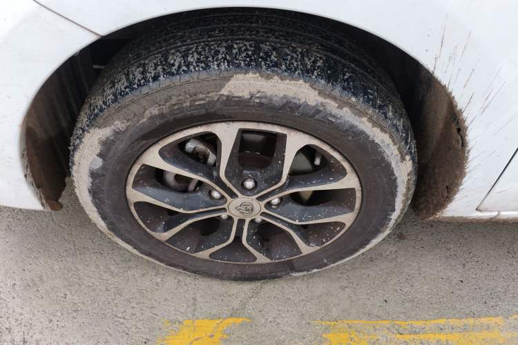 Used CHANGAN OSHAN A600EV 2021 EV model Left Front Wheel Hub