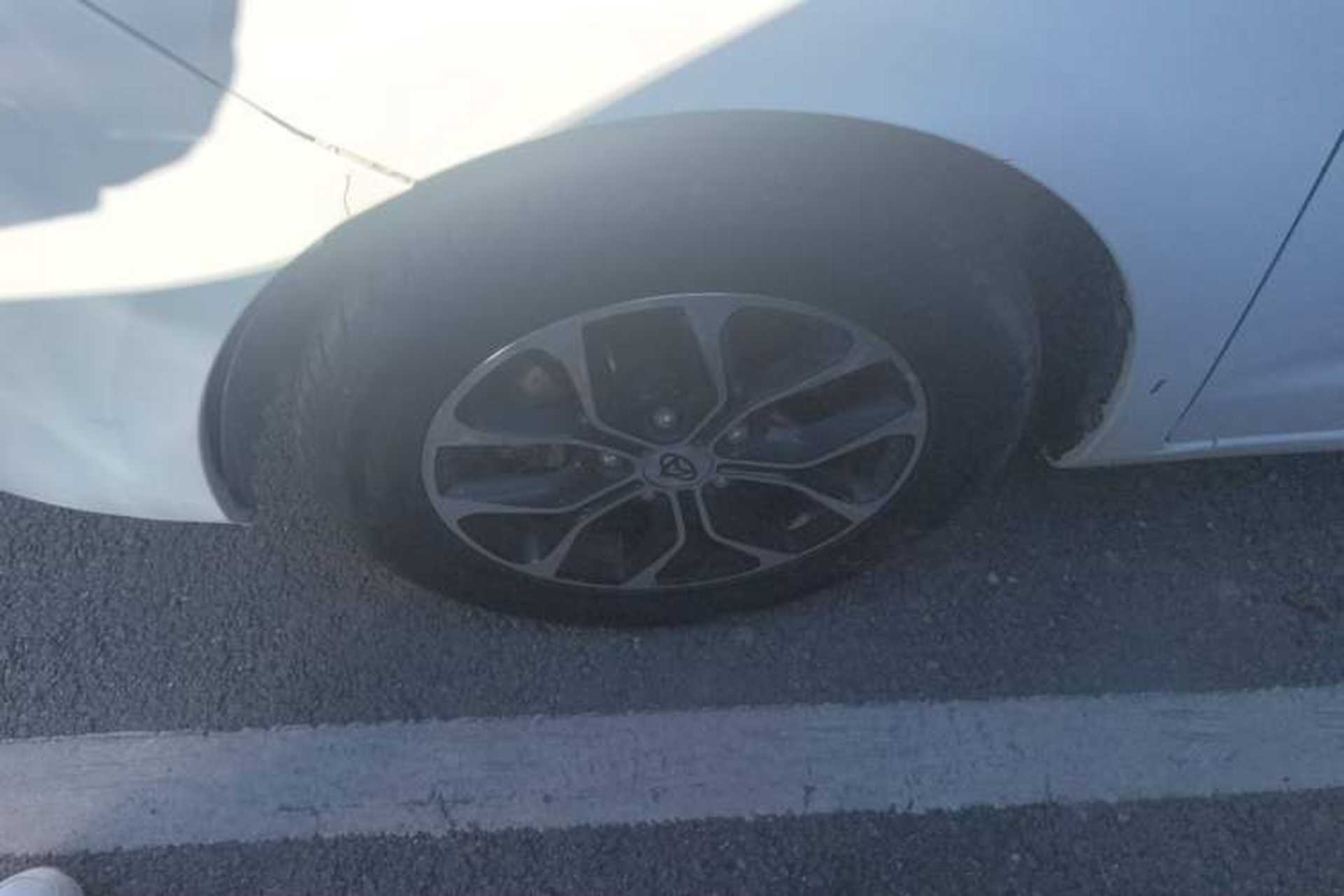 Used CHANGAN OSHAN A600EV 2021 EV model Left Front Wheel Hub