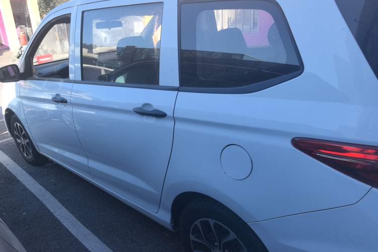 Used CHANGAN OSHAN A600EV 2021 EV model Left Side