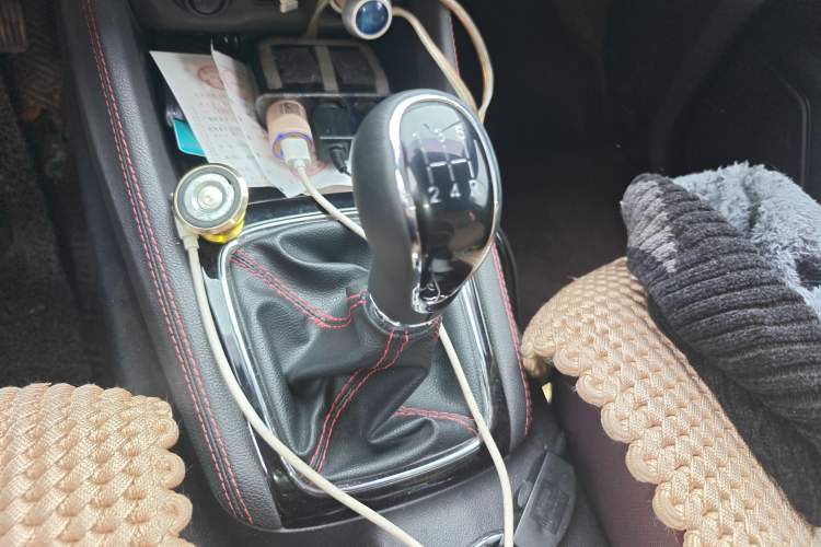 Used CHANGAN OSHAN A800 2017 1.6L Manual Comfort Model Gear Lever