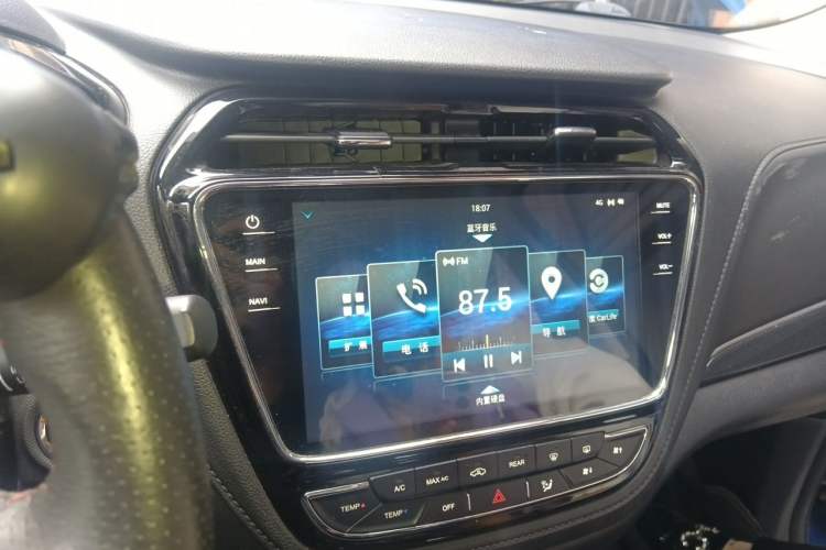 Used CHANGAN OSHAN A800 2017 1.5T Automatic Luxury Model Audio And AC Panel