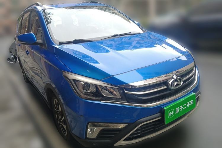 Used CHANGAN OSHAN A800 2017 1.5T Automatic Luxury Model Front Right 45 Deg
