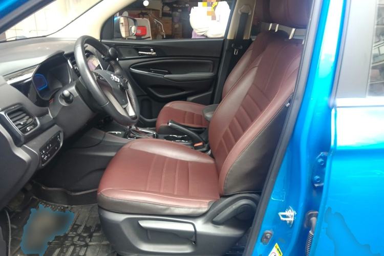 Used CHANGAN OSHAN A800 2017 1.5T Automatic Luxury Model Left Front Seat