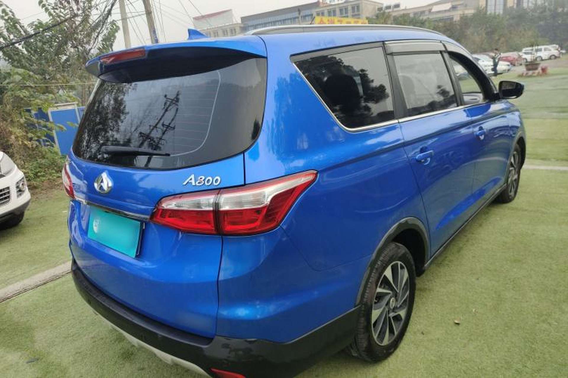 Used CHANGAN OSHAN A800 2017 1.5T Automatic ZhiZun Model Rear Right 45 Deg
