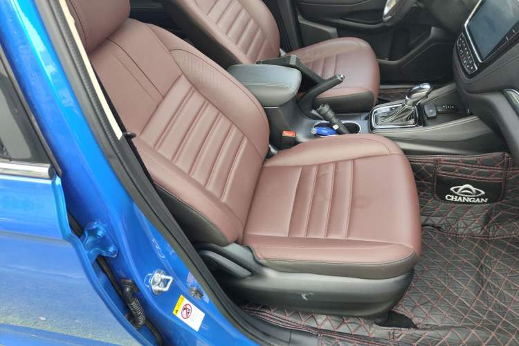 Used CHANGAN OSHAN A800 2017 1.5T Automatic ZhiZun Model Right Front Seat