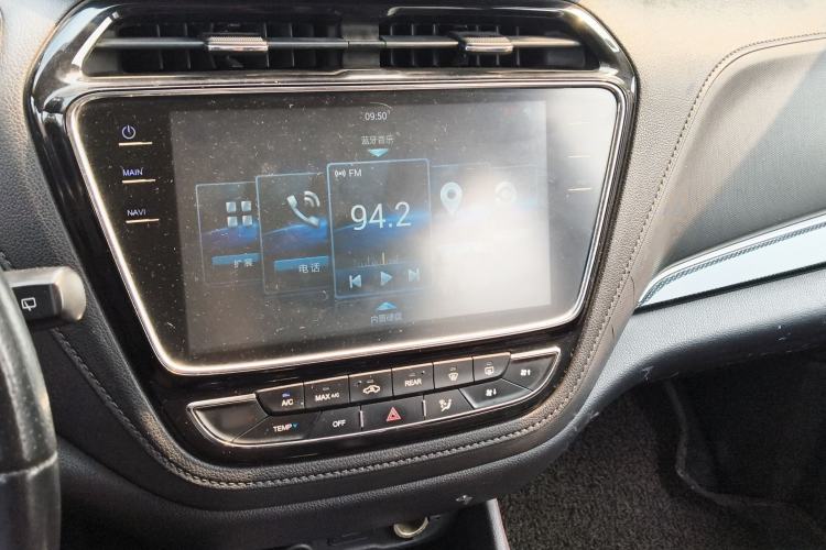 Used CHANGAN OSHAN A800 2017 1.6L Manual Luxury Model Audio And AC Panel