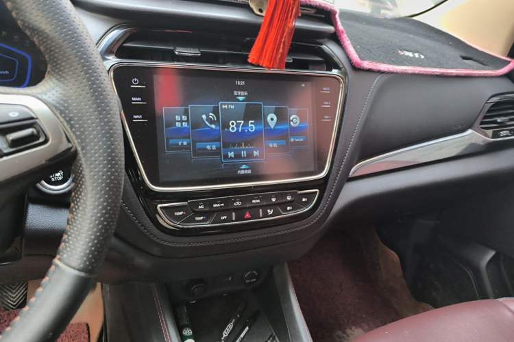 Used CHANGAN OSHAN A800 2017 1.6L Manual Luxury Model Audio And AC Panel
