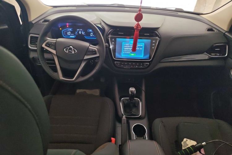 Used CHANGAN OSHAN A800 2017 1.5T Manual Elite Version Center Console