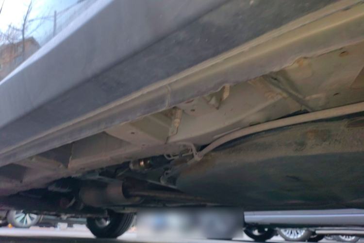 Used CHANGAN OSHAN A800 2017 1.6L Manual Comfort Model Chassis Rear Left
