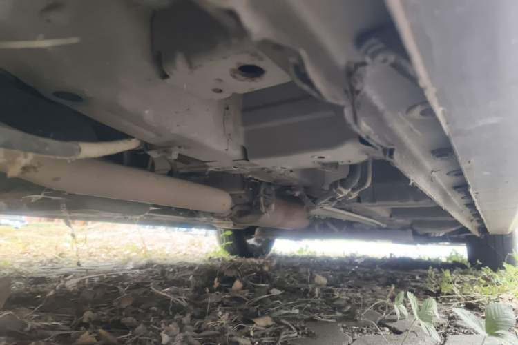 Used CHANGAN OSHAN A800 2017 1.6L Manual Luxury Model Chassis Rear Right