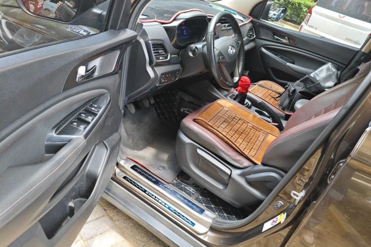Used CHANGAN OSHAN A800 2017 1.5T Manual Luxury Model Driver Seat
