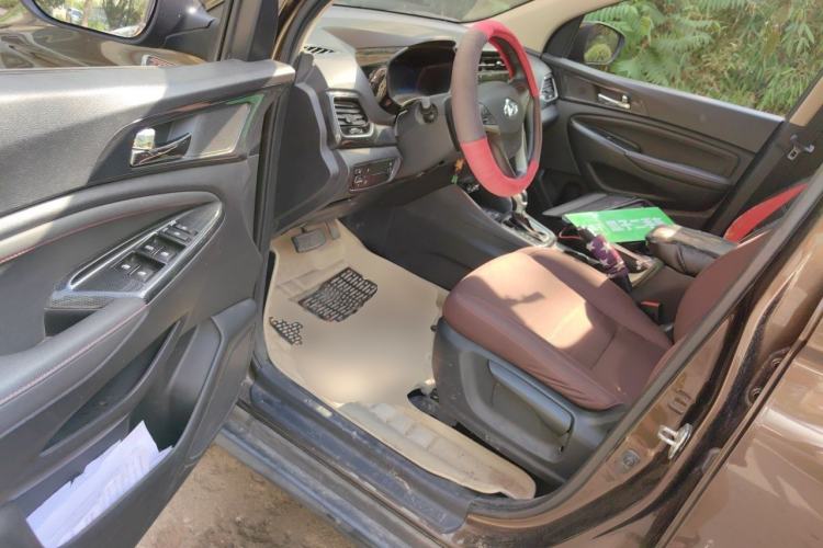 Used CHANGAN OSHAN A800 2017 1.5T Automatic Comfort Model Driver Seat
