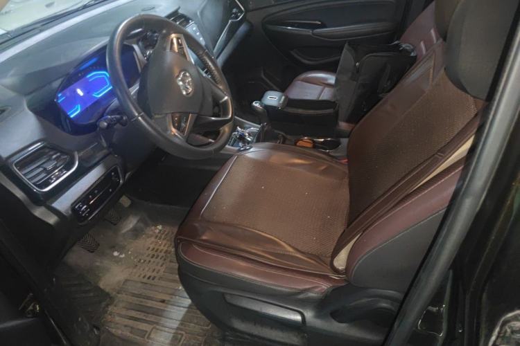 Used CHANGAN OSHAN A800 2017 1.6L Manual Luxury Model Driver Seat