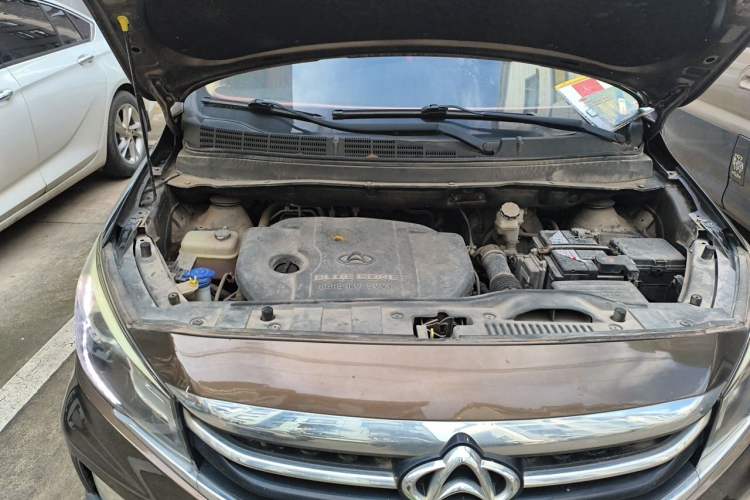 Used CHANGAN OSHAN A800 2017 1.6L Manual Luxury Model Engine Bay Right